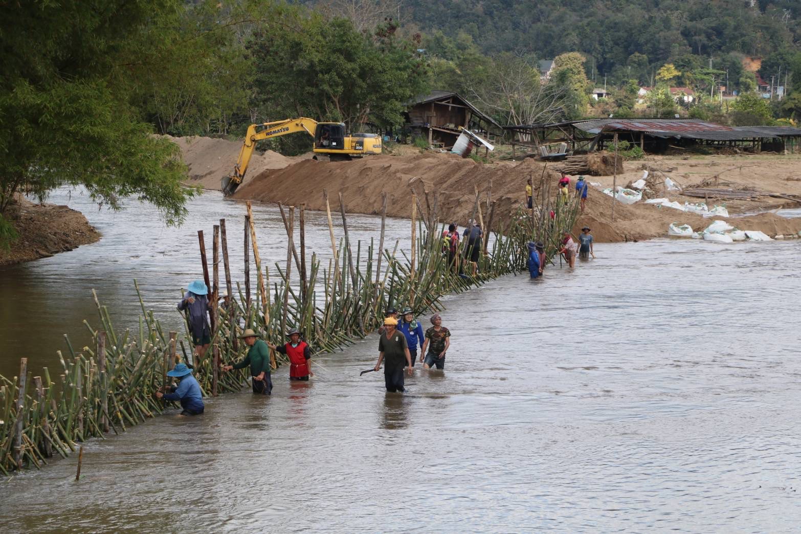 title - ส.ป.ก.ร่วมติดตาม รัฐมนตรีช่วยว่าการกระทรวงเกษตรและสหกรณ์ (นายนเรศ ธำรงค์ทิพยคุณ) ลงพื้นที่ตรวจราชการในพื้นที่ ณ ตำบลช่างเคิ่ง อำเภอแม่แจ่ม จังหวัดเชียงใหม่